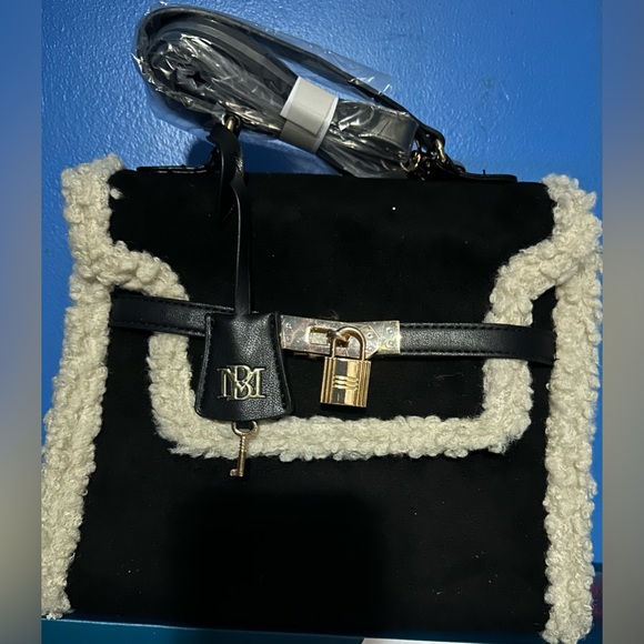 Badgley Mischka Handbags - Badgley Mischka Black Vegan Suede Trimmed w/
Sherpa  working lock & key NWT